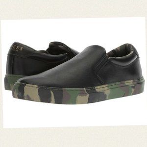GUESS Men's Bello Pebble Leather Camo Slip-Ons Size 8